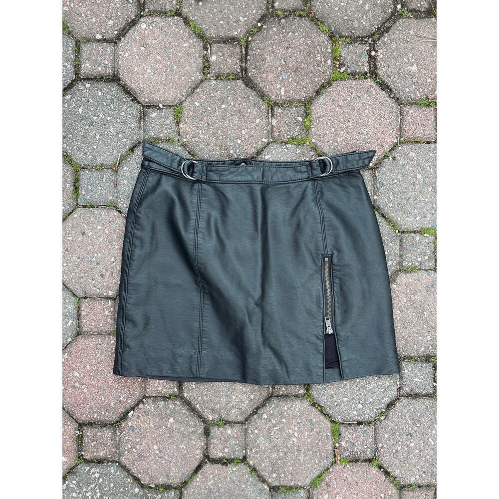 Free People Black Faux Leather Mini Skirt Size 6​​​